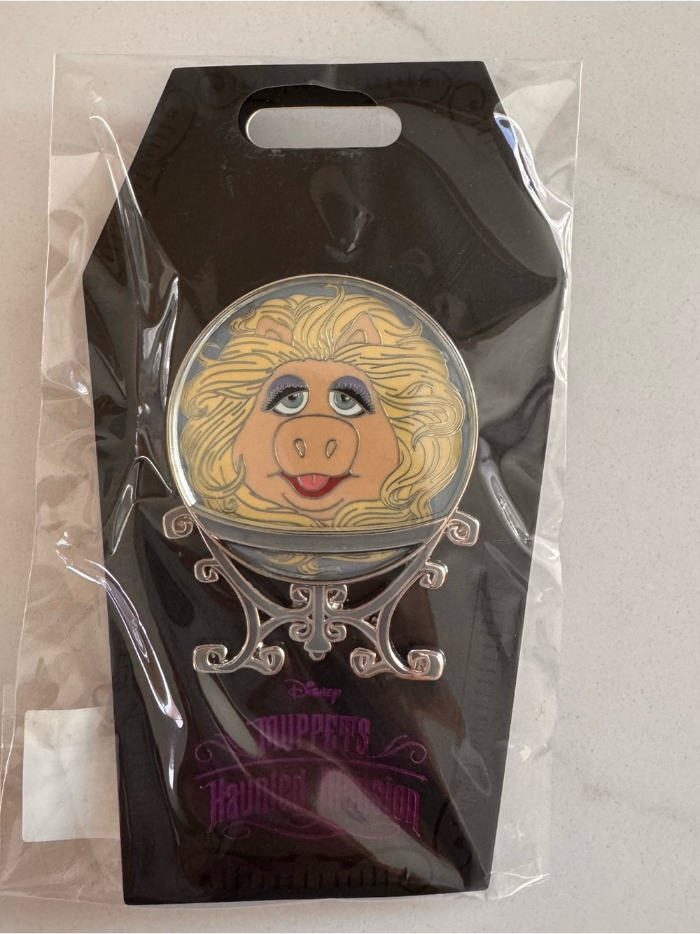 Disney D23 Gold Member Muppets Miss Piggy Haunted Mansion Madame Pigota LE Pin